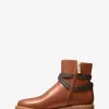 Abigail-Stiefelette aus Leder und charakteristischem Logobesatz Abigail-Stiefelette aus Leder und charakteristischem Logobesatz