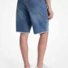 Ausgefranste Jeansshorts Ausgefranste Jeansshorts
