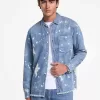 Ausgefranstes, bespritztes Jeanshemd