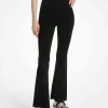 Ausgestellte Leggings aus Stretch-Strick