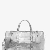 Bedford Travel Extragroße Weekender-Tasche aus Metallic-Leder mit Krokodilprägung Bedford Travel Extragroße Weekender-Tasche aus Metallic-Leder mit Krokodilprägung