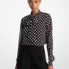 Bluse mit gepunktetem Georgette-Ausschnitt und Bindekragen Bluse mit gepunktetem Georgette-Ausschnitt und Bindekragen