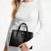 Chantal Kleine Messenger-Tasche aus genarbtem Leder Chantal Kleine Messenger-Tasche aus genarbtem Leder