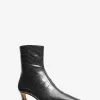Cosmo Lederstiefel mit Krokodilprägung Cosmo Lederstiefel mit Krokodilprägung