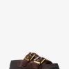 Flache Sandale „Colby“ aus Wildleder Flache Sandale „Colby“ aus Wildleder