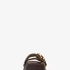 Flache Sandale „Colby“ aus Wildleder Flache Sandale „Colby“ aus Wildleder