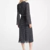 Gepunktetes Georgette-Midikleid mit Bindekragen Gepunktetes Georgette-Midikleid mit Bindekragen