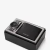 Geschenkset mit übergroßer, schmaler Runway-Armbanduhr aus Gunmetal und Jet-Set-Charm-Lederbrieftasche Geschenkset mit übergroßer, schmaler Runway-Armbanduhr aus Gunmetal und Jet-Set-Charm-Lederbrieftasche