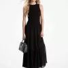 Gesmoktes Trägerkleid aus Georgette Gesmoktes Trägerkleid aus Georgette