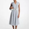 Gestreiftes Midikleid aus Baumwollpopeline mit Gürtel Gestreiftes Midikleid aus Baumwollpopeline mit Gürtel