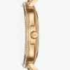 Goldfarbene Uhr mit geprägtem Logo von Pyper Goldfarbene Uhr mit geprägtem Logo von Pyper