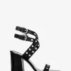 Irene Sandale aus Leder mit Blockabsatz und Nieten Irene Sandale aus Leder mit Blockabsatz und Nieten