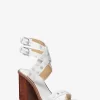 Irene Sandale aus Leder mit Blockabsatz und Nieten Irene Sandale aus Leder mit Blockabsatz und Nieten