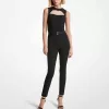 Jumpsuit aus Stretch-Crêpe mit Ausschnitten Jumpsuit aus Stretch-Crêpe mit Ausschnitten