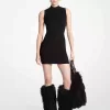 Kleid mit Stehkragen aus Stretch-Viskose Kleid mit Stehkragen aus Stretch-Viskose