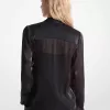 Krawattenbluse aus geknittertem Metallic-Georgette Krawattenbluse aus geknittertem Metallic-Georgette