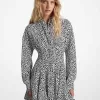 Plissee-Hemdkleid aus Krepp mit Gepardenmuster Plissee-Hemdkleid aus Krepp mit Gepardenmuster