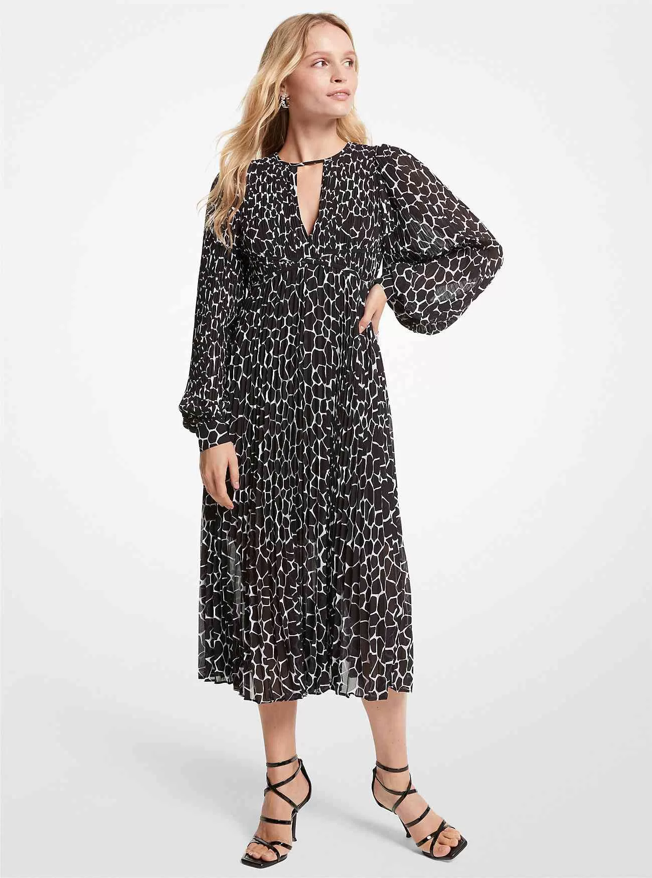 Plissiertes Kleid aus Georgette mit Animal-Print