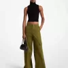 Stretch-Cargohose aus Bio-Baumwolle mit weitem Bein Stretch-Cargohose aus Bio-Baumwolle mit weitem Bein