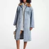 Übergroßer Denim-Mantel mit Kunstpelzbesatz Übergroßer Denim-Mantel mit Kunstpelzbesatz